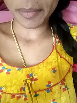 Snapshot of Ambika01 chatting on October 31, 2025, 1:34 pm Ambika01 online show from October 31, 2025, 1:34 pm