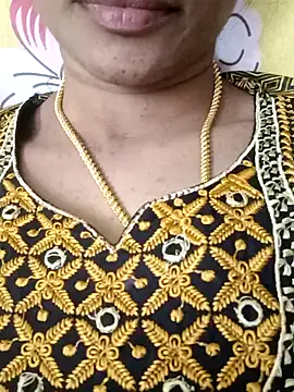 Snapshot of Ambika01 chatting on November 27, 2025, 3:41 am Ambika01 online show from November 27, 2025, 3:41 am