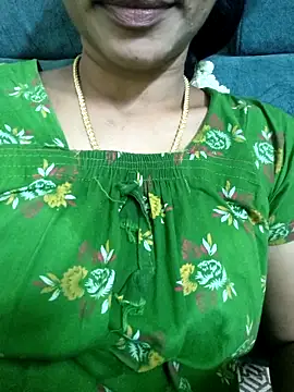 Snapshot of Ambika01 chatting on April 1, 2026, 1:52 pm Ambika01 online show from April 1, 2026, 1:52 pm