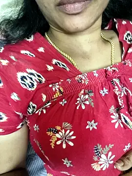 Snapshot of Ambika01 chatting on April 21, 2026, 6:09 am Ambika01 online show from April 21, 2026, 6:09 am