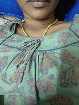 Snapshot of Ambika01 chatting on June 1, 2026, 5:36 pm Ambika01 online show from June 1, 2026, 5:36 pm