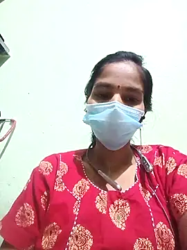 anusiya01 online show from December 15, 2025, 3:27 pm