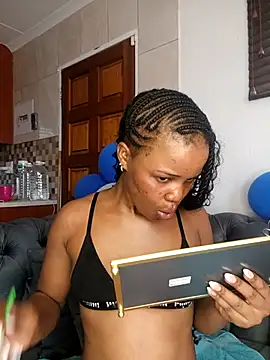 cattallinna98 online show from October 5, 2025, 1:09 pm