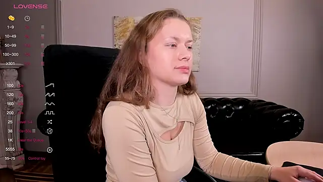 Ariell Margot  online show from January 14, 2025, 1:17 pm