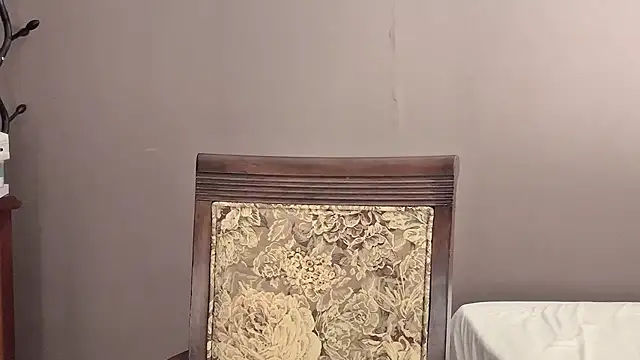 -XunMengLong- online show from September 21, 2025, 6:42 pm