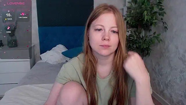Snapshot of JennyyHot chatting on March 20, 2026, 5:56 am JennyyHot online show from March 20, 2026, 5:56 am