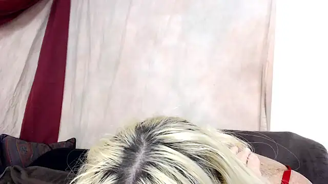 Snapshot of Jean_Saint_Sin chatting on November 3, 2025, 6:36 am Jean Saint Sin online show from November 3, 2025, 6:36 am