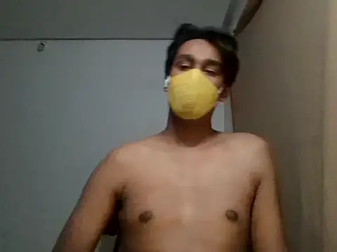 Snapshot of brownguy1234 chatting on February 23, 2025, 1:42 pm brownguy1234 online show from February 23, 2025, 1:42 pm