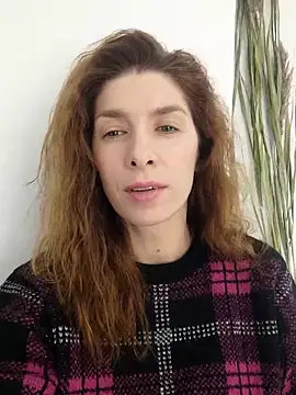 YourSuperModel online show from November 10, 2025, 5:28 am