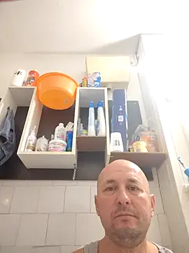 Snapshot of intx800 chatting on October 18, 2025, 3:31 am intx800 online show from October 18, 2025, 3:31 am