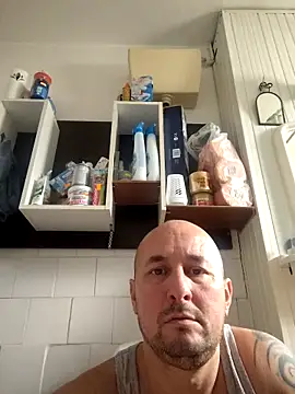 Snapshot of intx800 chatting on November 29, 2025, 10:07 am intx800 online show from November 29, 2025, 10:07 am