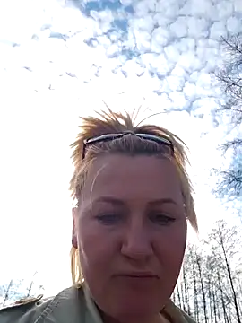 Snapshot of -Schweppes- chatting on March 21, 2025, 1:01 pm -Schweppes- online show from March 21, 2025, 1:01 pm