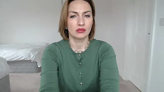 Snapshot of Mallinia chatting on March 16, 2025, 2:55 pm Mallinia online show from March 16, 2025, 2:55 pm