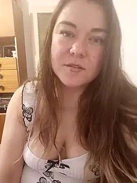 LunikaLunaX online show from June 6, 2026, 10:31 am