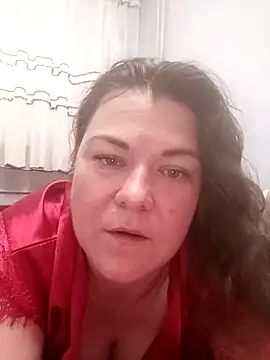LunikaLunaX online show from June 21, 2026, 5:26 pm