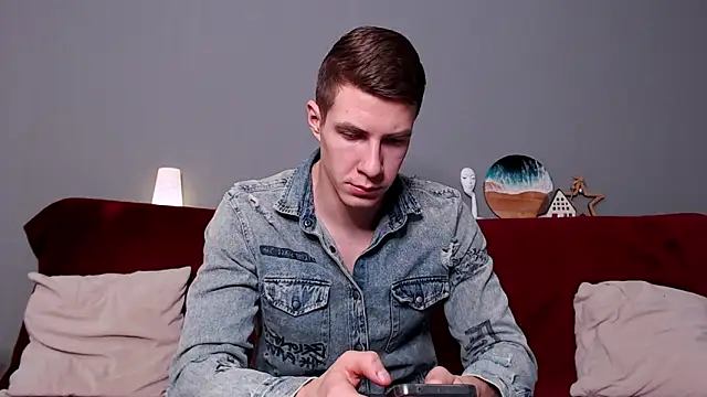 Chris Brien online show from February 9, 2025, 1:55 am