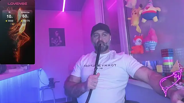 Snapshot of MAGABEAR077 chatting on February 3, 2025, 4:25 am MAGABEAR077 online show from February 3, 2025, 4:25 am
