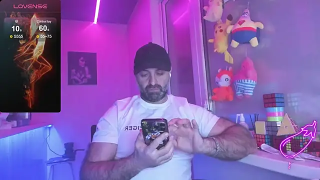 Snapshot of MAGABEAR077 chatting on February 6, 2025, 8:34 pm MAGABEAR077 online show from February 6, 2025, 8:34 pm