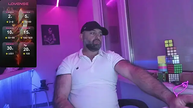 MAGABEAR077 online show from October 14, 2025, 6:20 pm