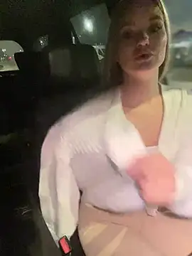 Devill Angel  online show from December 10, 2024, 7:11 pm