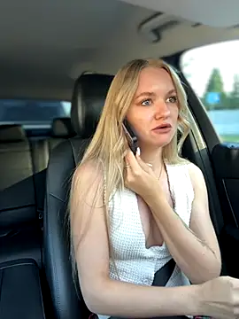 Devill Angel  online show from September 8, 2025, 2:16 pm