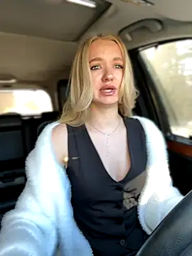 Devill Angel  online show from October 1, 2025, 11:05 am