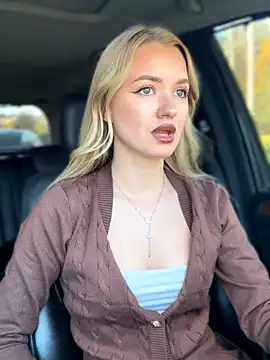 Devill Angel  online show from October 17, 2025, 11:13 am