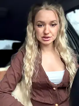 Devill Angel  online show from November 26, 2025, 11:11 am