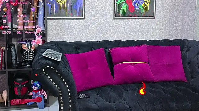 Snapshot of CamiilaMarti chatting on February 8, 2026, 10:13 pm CamiilaMarti online show from February 8, 2026, 10:13 pm