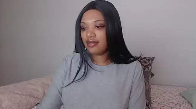 thekelliecapri online show from December 3, 2024, 2:47 am