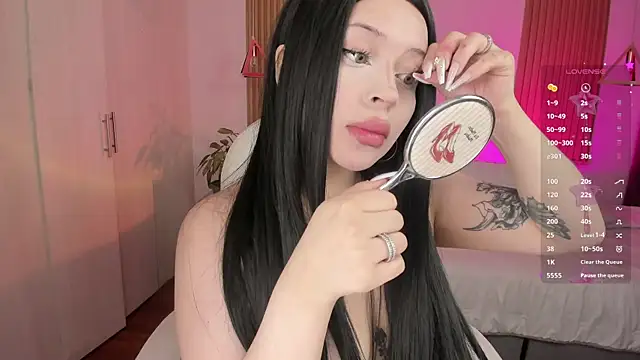 Snapshot of Kendall_Bunnyy chatting on November 10, 2025, 8:41 pm Kendall Bunnyy online show from November 10, 2025, 8:41 pm