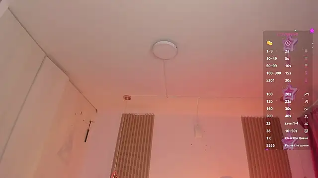 Snapshot of Kendall_Bunnyy chatting on December 16, 2025, 9:42 pm Kendall Bunnyy online show from December 16, 2025, 9:42 pm