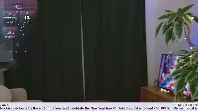 Snapshot of Pink_SeaGul chatting on December 31, 2024, 3:42 pm Pink SeaGul online show from December 31, 2024, 3:42 pm