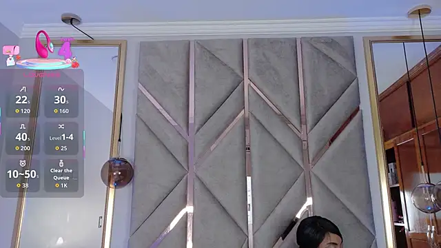 Lola King online show from November 3, 2025, 11:26 pm