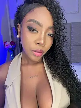 Lola King online show from March 28, 2026, 12:54 am