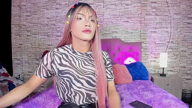 kitty queen10 online show from October 24, 2025, 3:03 am