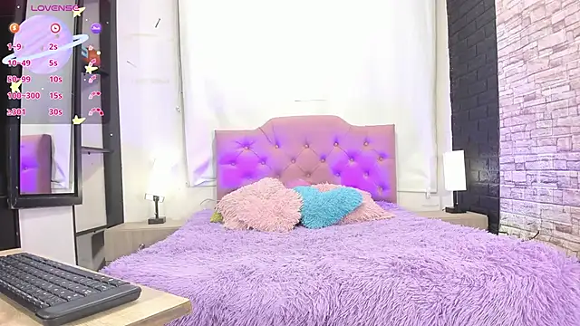 Snapshot of kitty_queen10 chatting on December 20, 2025, 4:52 am kitty queen10 online show from December 20, 2025, 4:52 am