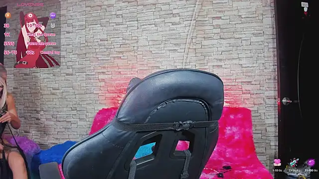 Snapshot of kitty_queen10 chatting on March 1, 2026, 2:02 am kitty queen10 online show from March 1, 2026, 2:02 am