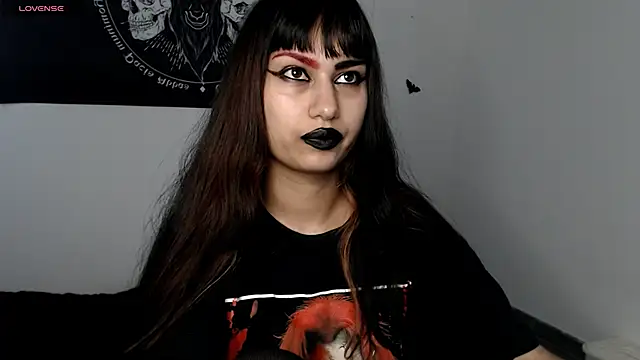 Little-Lucifer online show from November 29, 2025, 9:07 pm