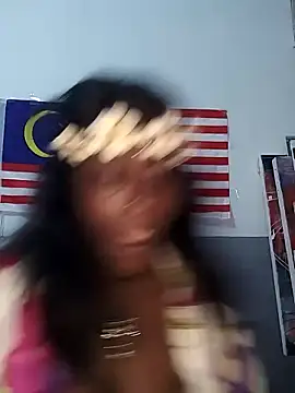 Snapshot of mamakarma1403 chatting on September 13, 2025, 1:33 pm mamakarma1403 online show from September 13, 2025, 1:33 pm