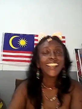 Snapshot of mamakarma1403 chatting on September 15, 2025, 4:45 am mamakarma1403 online show from September 15, 2025, 4:45 am