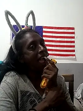 Snapshot of mamakarma1403 chatting on November 8, 2025, 1:11 pm mamakarma1403 online show from November 8, 2025, 1:11 pm