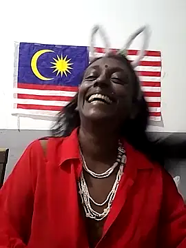 Snapshot of mamakarma1403 chatting on November 17, 2025, 1:50 pm mamakarma1403 online show from November 17, 2025, 1:50 pm