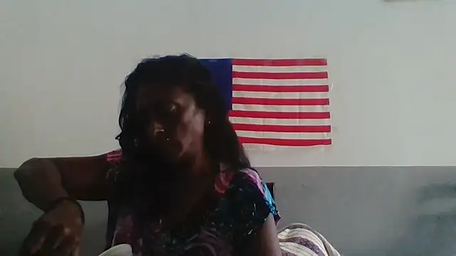 Snapshot of mamakarma1403 chatting on January 9, 2026, 1:19 am mamakarma1403 online show from January 9, 2026, 1:19 am