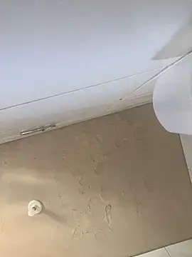 Vih222 online show from February 22, 2025, 7:25 pm