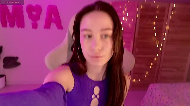 Miss Mia Murr online show from November 30, 2025, 5:00 am