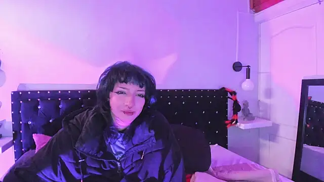 Ghosty Doll online show from November 10, 2025, 7:13 pm