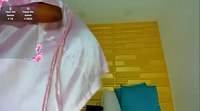 ebony beckyy online show from January 17, 2025, 1:24 pm