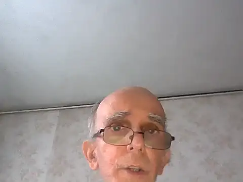 mariusica1xh online show from October 17, 2025, 1:14 pm