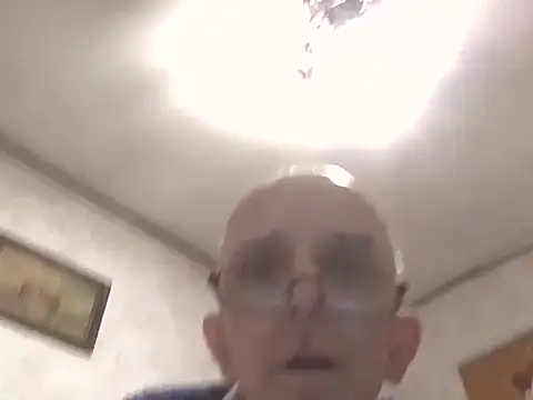 mariusica1xh online show from December 4, 2025, 9:12 pm